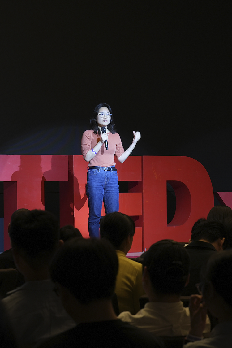 Borderless Scale System